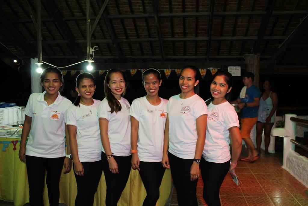 Scandi Divers Puerto Galera Bagian luar foto